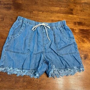 beachlunchlounge Blue Jean Shorts with Frayed Hem elastic waist size small